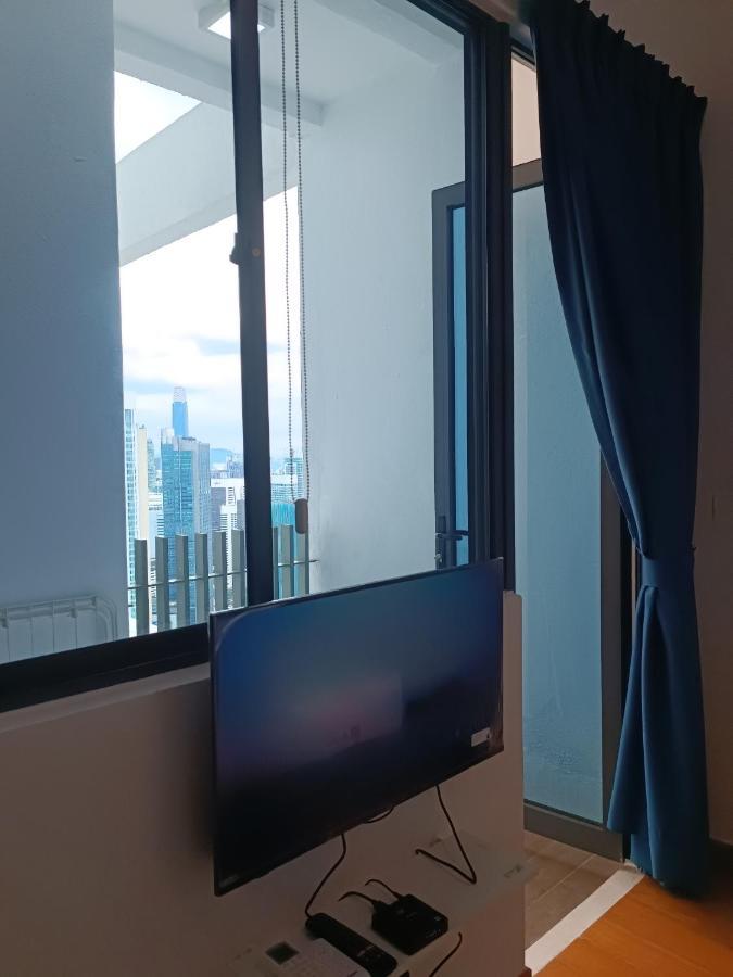 Lx 39A Balcony Klcc View 1 Bedroom Infinity Pool Kuala Lumpur Exterior photo