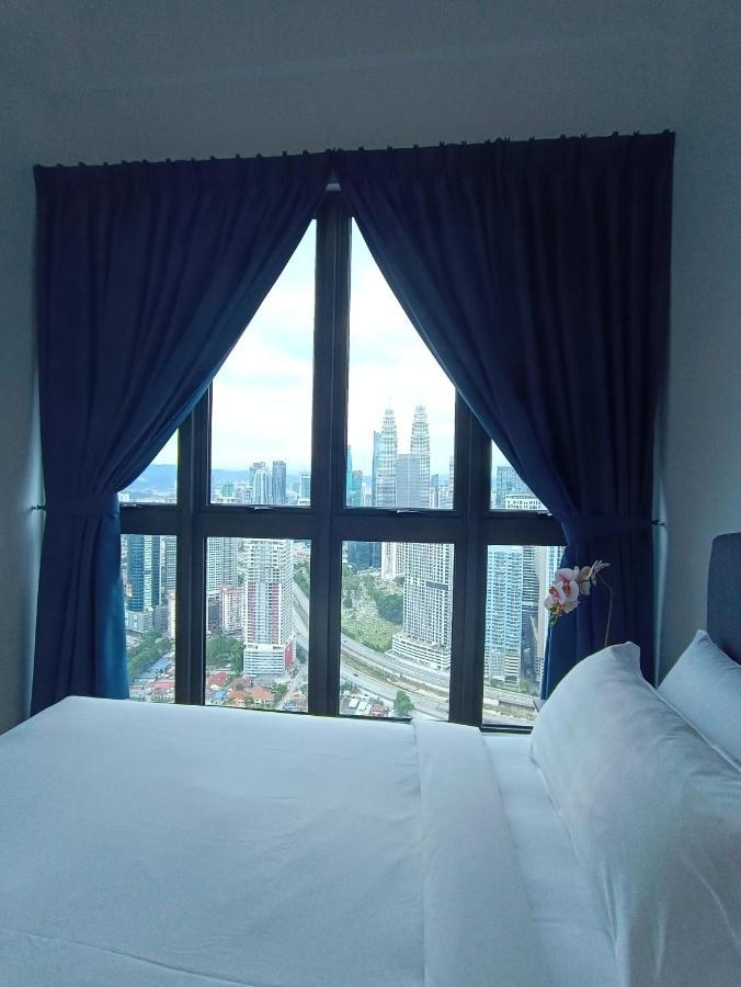 Lx 39A Balcony Klcc View 1 Bedroom Infinity Pool Kuala Lumpur Exterior photo