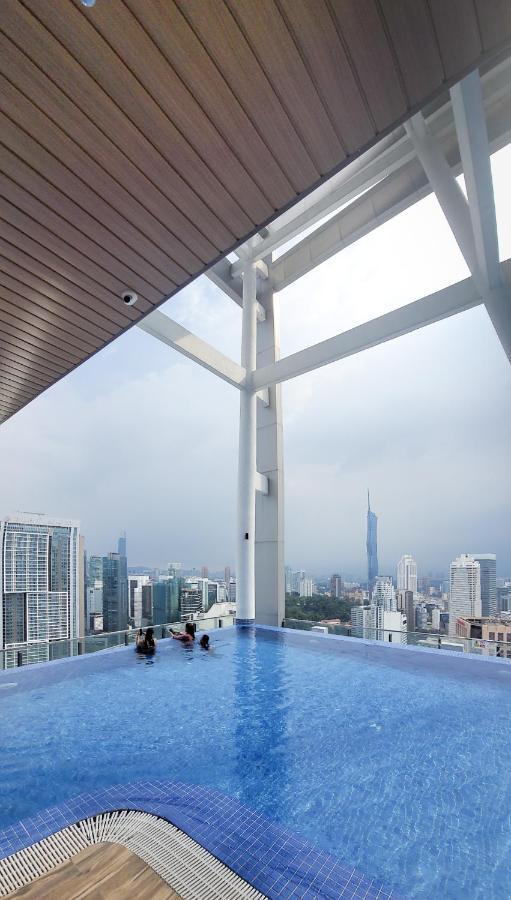 Lx 39A Balcony Klcc View 1 Bedroom Infinity Pool Kuala Lumpur Exterior photo